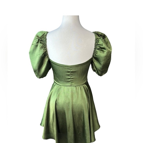 Majorelle Revolve Tiana XS mini dress green puff sleeve - Picture 2 of 9